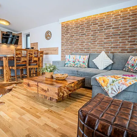 Vysoke Tary House D For 2 - 4 People *